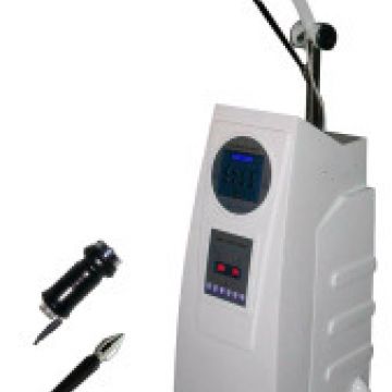 Trị mụn hiệu quả cùng Máy ánh sáng sinh học