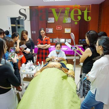 Khóa học chuyên viên chăm sóc và trị liệu da mặt Selvert Thermal
